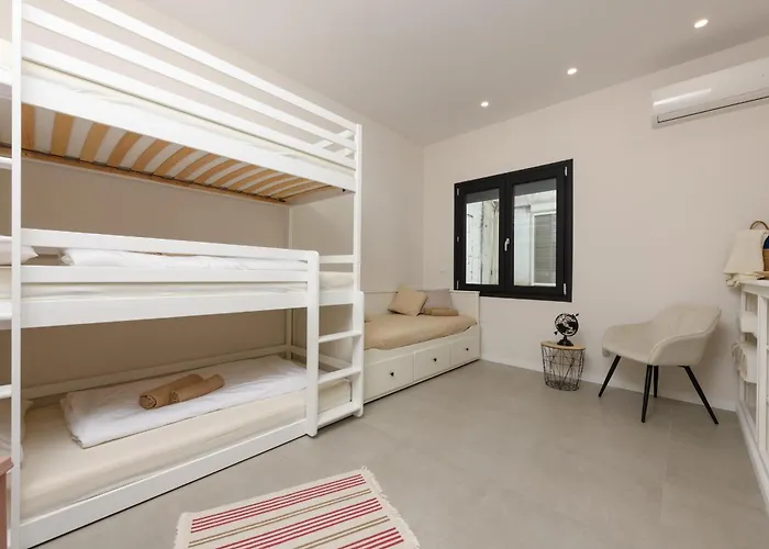 Eva Ommm * 萨索斯